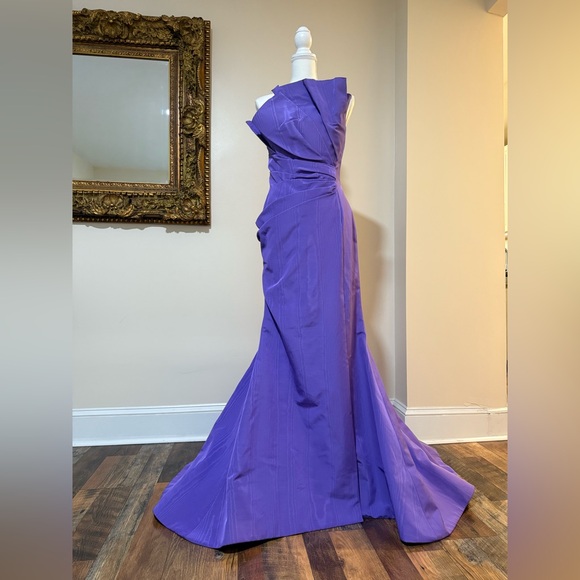 Oscar de la Renta One Shoulder Lavender Dress - Picture 9 of 13